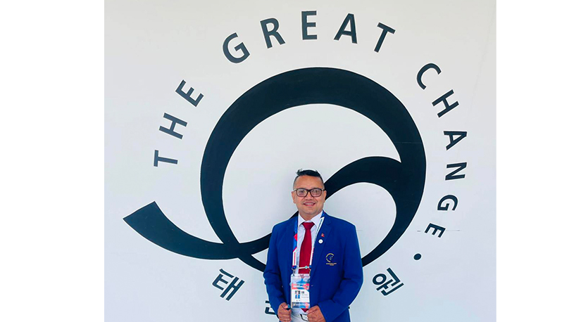 अशोक मंगोलियातर्फ