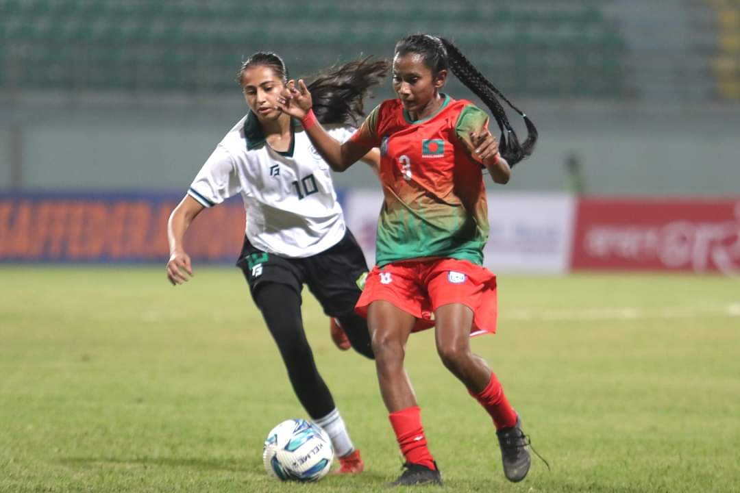 बङ्गलादेश र पाकिस्तानबीचको खेल बराबरीमा टुङ्गियो