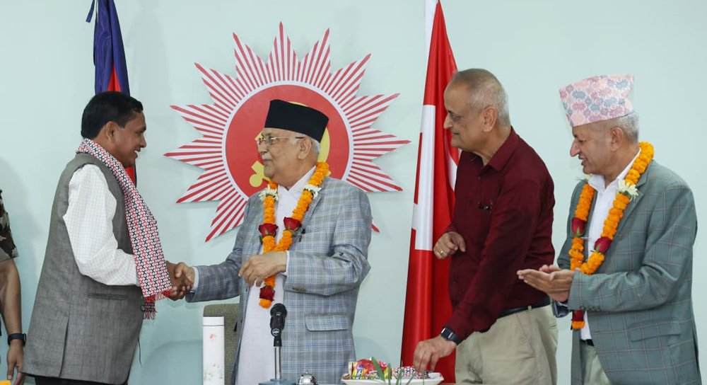 एमालेले कसैको सदस्यता खोसेको छैन : ओली
