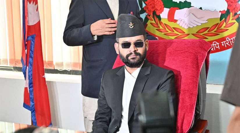 रवि पक्राउ गरेको भन्दै बालेनको विरोध