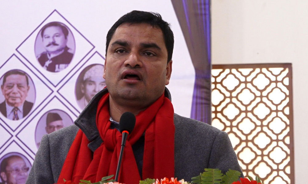 अर्को वर्षदेखि उपचारसँग जोडिने चस्माको भ्याट र भन्सार लिँदैनौं : स्वास्थ्यमन्त्री पौडेल