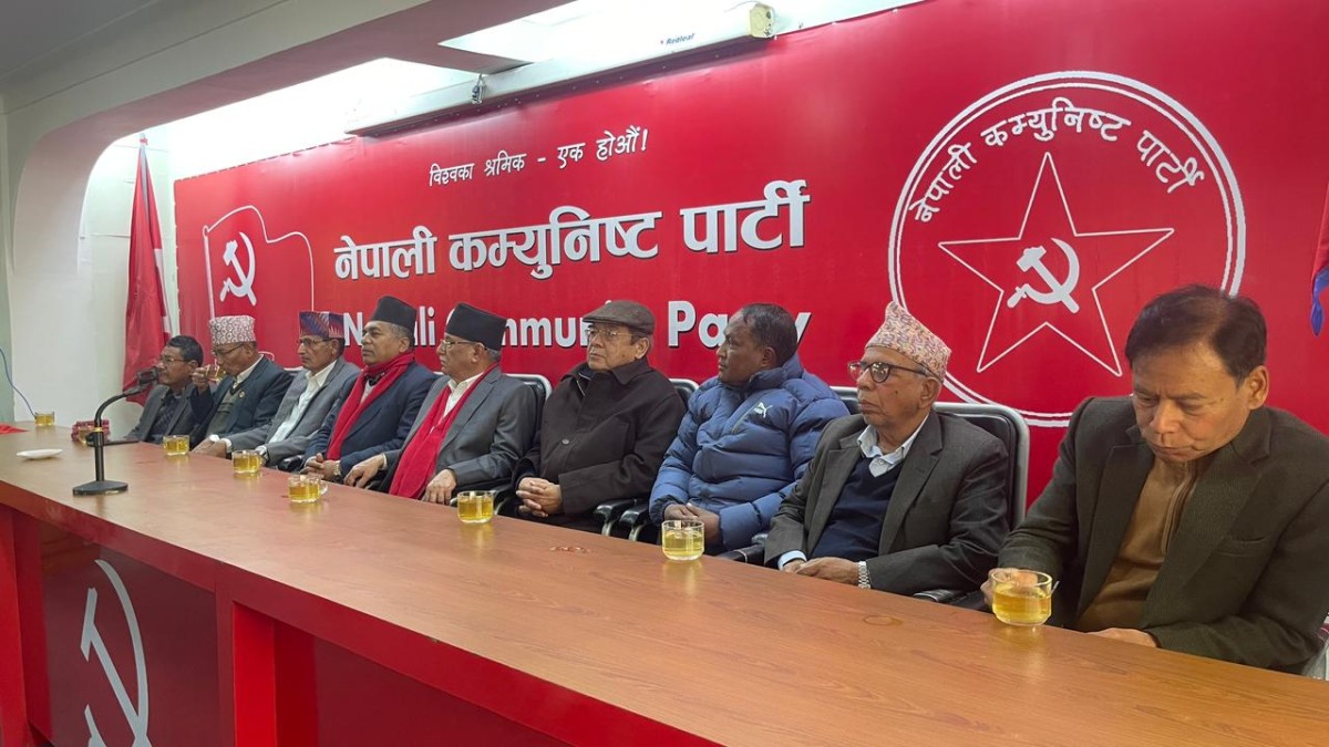 कम्युनिस्ट एकता एमालेसहितको एकतामा पुग्ने प्रचण्डको विश्वास