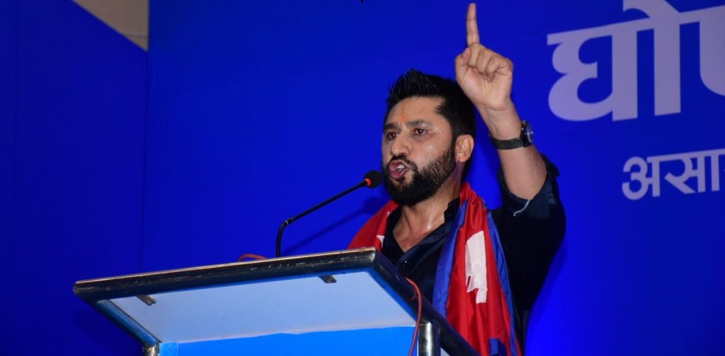 ‘सरकार बनेको बेलुकादेखि नै सरकार ढाल्न लाग्ने समूहसँग होसियार हुनुपर्छ’