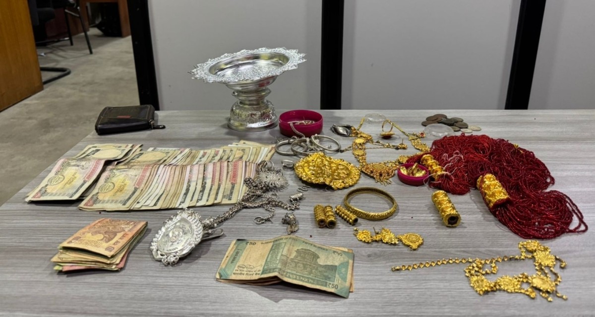 ११ बर्ष कैद भुक्तान गरी छुटन बित्तिकै पुन : चोरीको गहना सहित पक्राउ