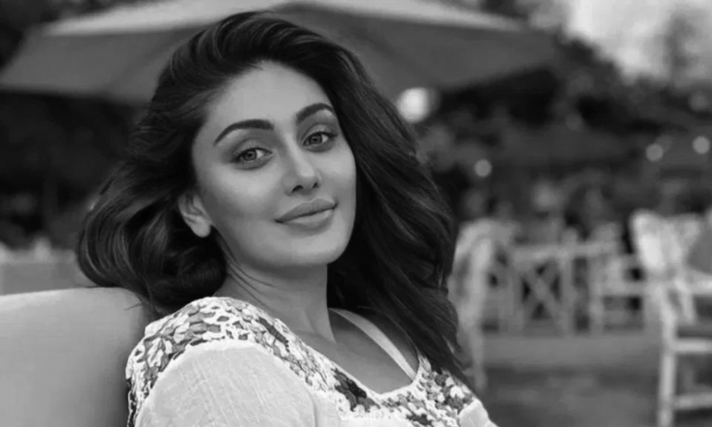 भारतीय अभिनेत्री जरिवालाको निधन