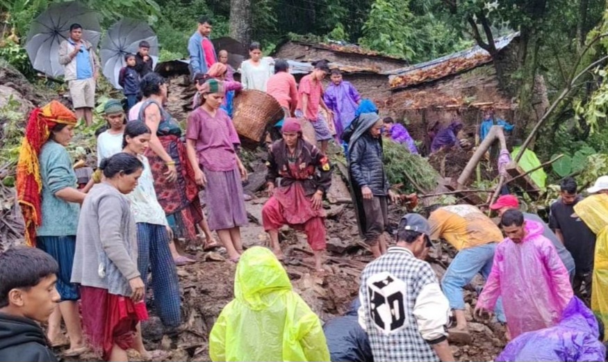 पहिरोको जोखिममा रहेका ११५ जनालाई सुरक्षित स्थानमा सारियो