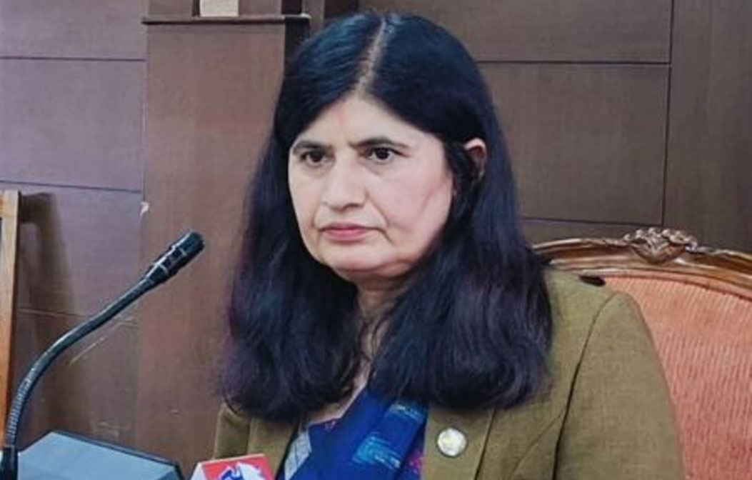 निजामतीको सबै पद खुला गर्दा कर्मचारीले काममा भन्दा परीक्षामै ध्यान केन्द्रित गर्छन् : मन्त्री न्यौपाने