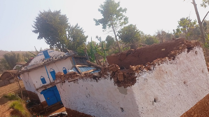 पौवादुङमाका हावाहुरी पीडितलाई प्रति परिवार २० हजार राहत उपलब्ध गराइने