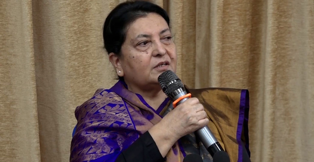 अहिलेको अवस्थाप्रति गम्भीर हुन एमाले नेतृत्वलाई पूर्वराष्ट्रपति भण्डारीको आग्रह