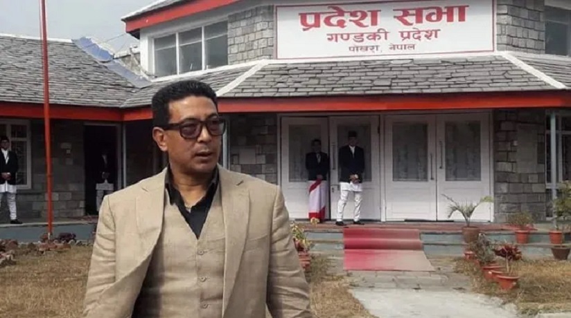 दीपक मनाङेले दिए मन्त्रीबाट राजीनामा