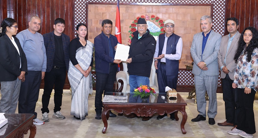 एमाले पनि द्वन्द्वबाट पीडित पार्टी हो : प्रधानमन्त्री