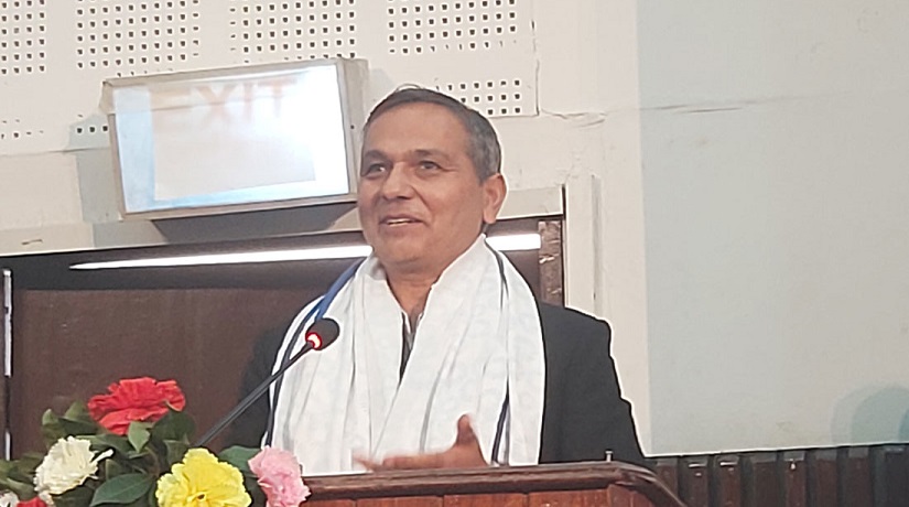 मानवअधिकारको रक्षा गर्दै लोकतन्त्रलाई संस्थागत गराउन लागि प्रतिबद्ध छौं : गृहमन्त्री