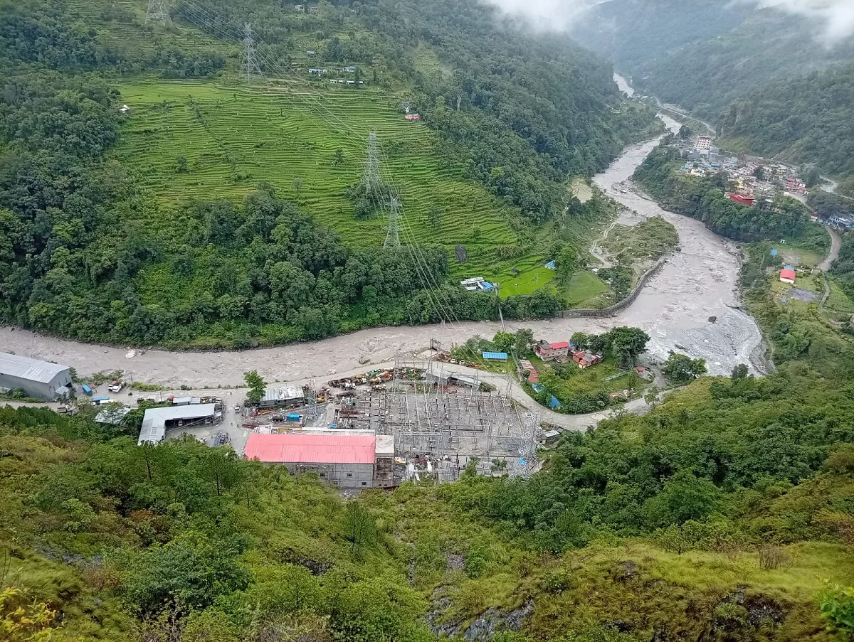 नेपाली सेनाद्वारा ३६ जनाको उद्धार
