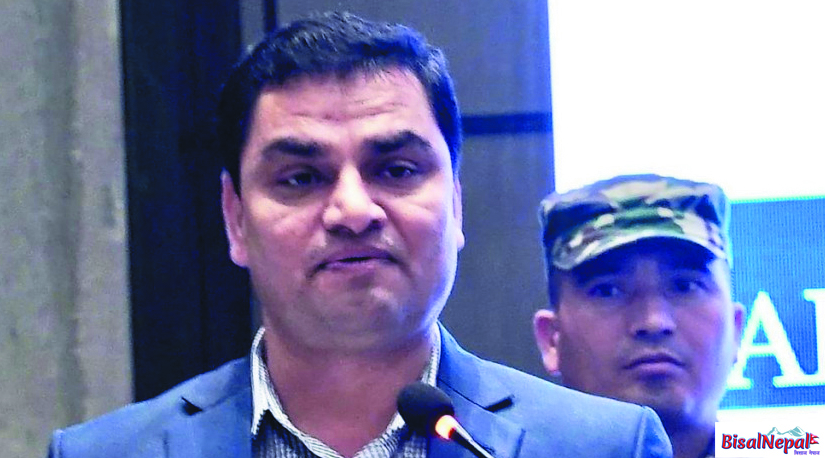 उपचारात्मक क्षेत्रलाई व्यवस्थित गर्दै छौं : स्वास्थ्यमन्त्री पौडेल