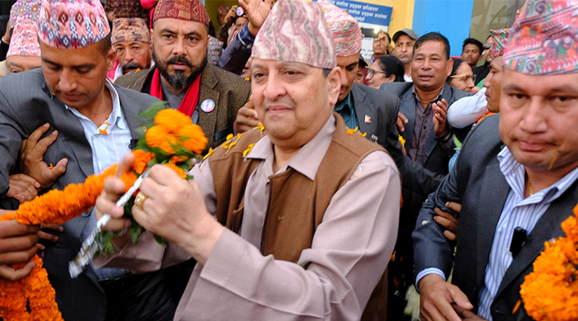 “राजतन्त्र” फर्किने सम्भावना टाढा