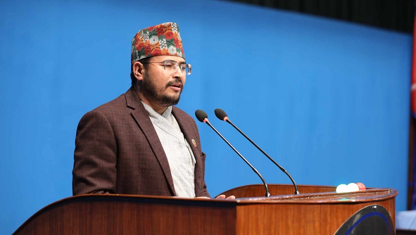 रङ मिल्यो भन्दैमा बिरालो बाघ बन्दैन : ज्ञानेन्द्र शाही