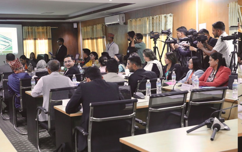 होल्डिङ सेन्टरका नागरिकलाई तत्काल पुनःस्थापना गर्न माग