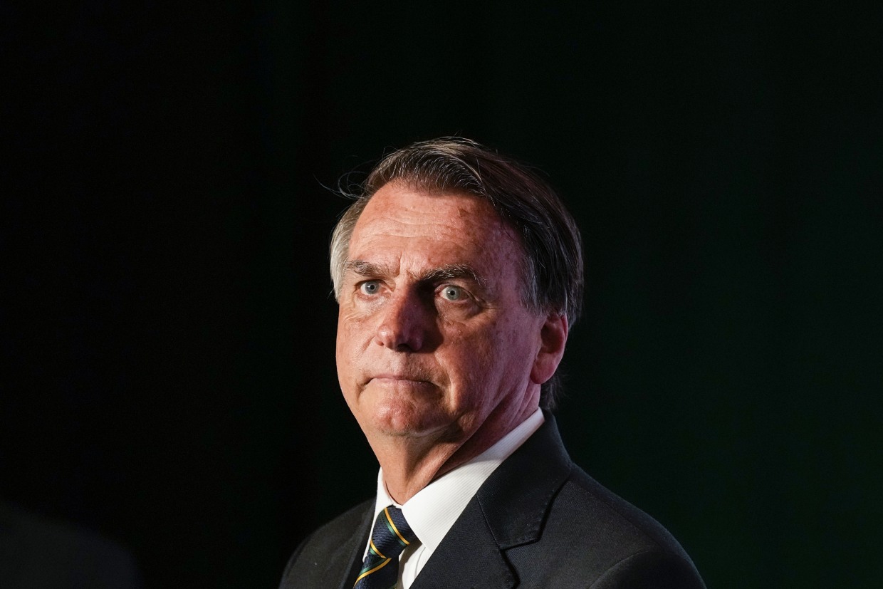 ब्राजिलका पूर्वराष्ट्रपति बोल्सोनारोलाई २७ वर्षभन्दा बढी कैद सजाय