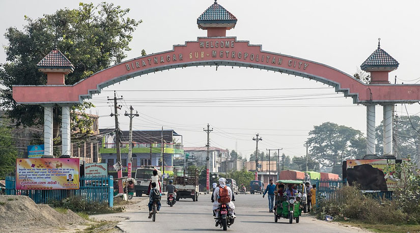 भारतबाट सामान ल्याउँदा भन्सार तिर्नुपर्ने निर्णयपछि नेपाली बजार चलायमान बन्दै