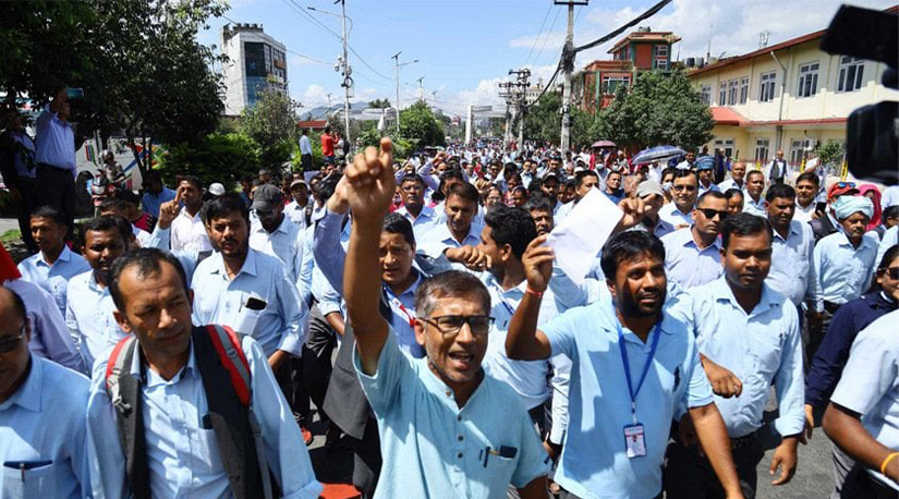 शिक्षक आन्दोलनलाई एमालेको समर्थन