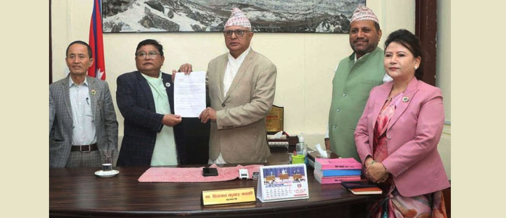 कोसी प्रदेश सरकारबाट बाहिरियो कांग्रेस