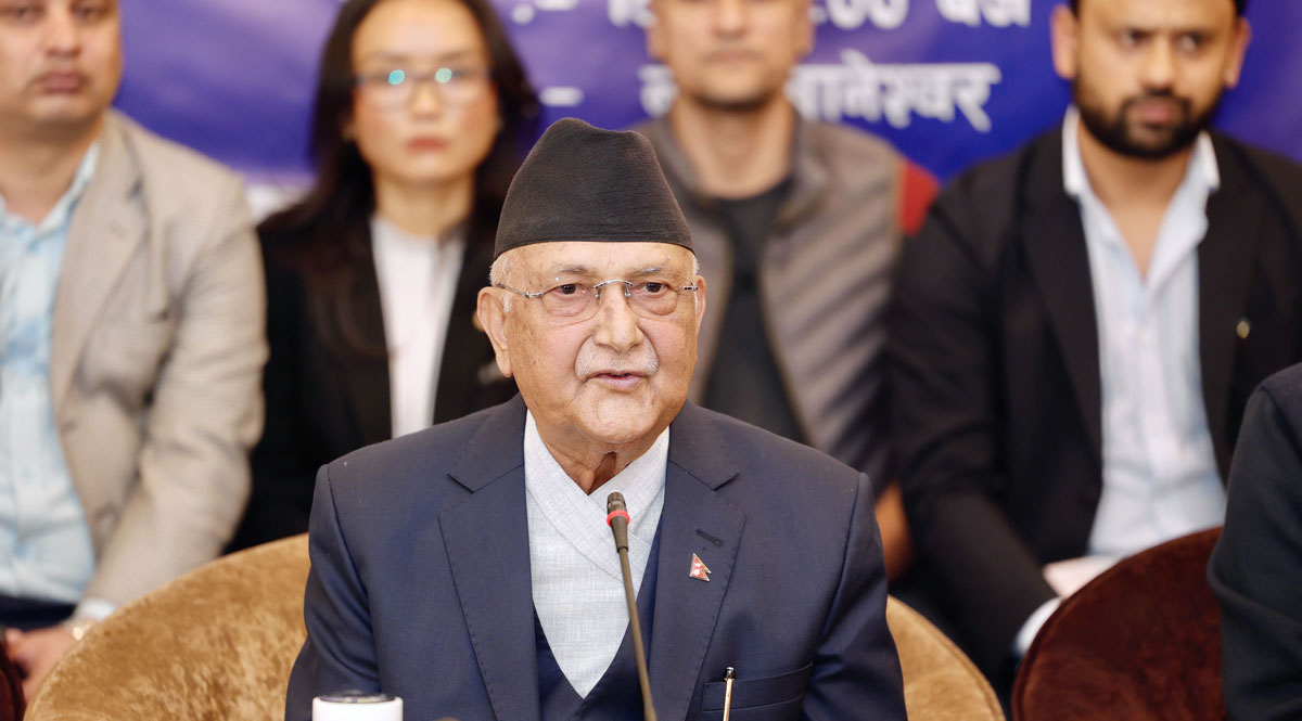 देश जलाउनेहरू नै अहिले देश चलाउन भनेर आए : ओली