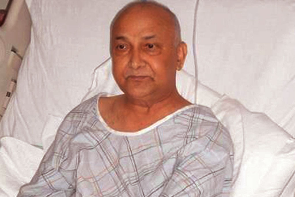 ओलीको शल्यक्रिया गरी २२ एमएमको स्टोन निकालियो