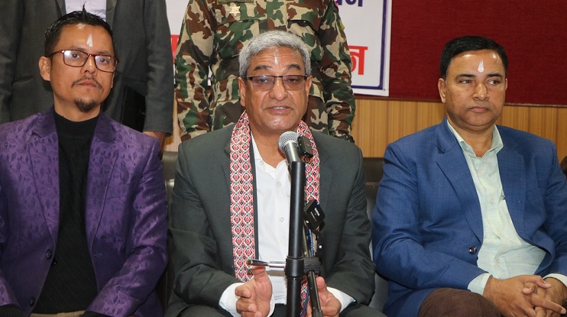 संविधान संशोधनको विषयमा प्रारम्भिक छलफल सुरु भएको छ: गृहमन्त्री लेखक