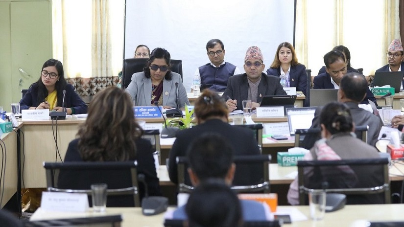 न्यायधीशप्रति प्रश्न उठाउने तीन अन्तर्राष्ट्रिय संस्थासँग स्पष्टीकरण माग गर्न निर्देशन