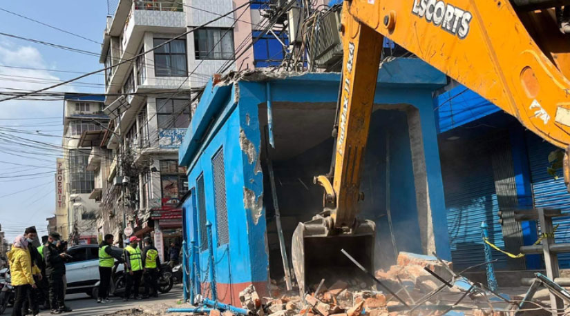 मैतीदेवी प्रहरी बिटमा महानगरको डोजर