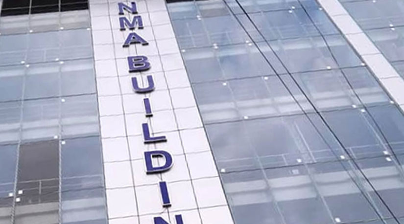 राष्ट्रपतिको सवारीका क्रममा स्वास्थ्यकर्मीमाथि प्रहरीको लाठ्ठी चार्ज, चिकित्सकहरू आन्दोलनमा