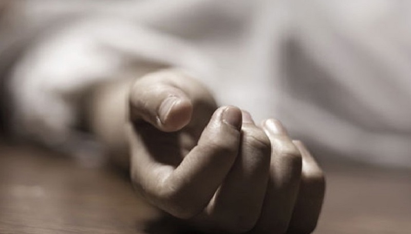 हुरीले घर भत्किँदा महिलाको मृत्यु