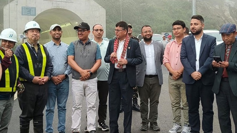 नागढुङ्गा सुरुङमार्गको काम छिटो सक्न यातायातमन्त्रीको निर्देशन