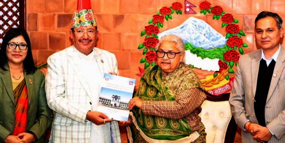 आयोगले बुझायो प्रधानमन्त्रीलाई मत परिणामसहितको प्रतिवेदन