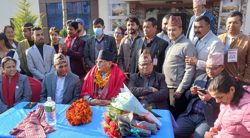 देश दौडाहामा माओवादी अध्यक्ष प्रचण्ड