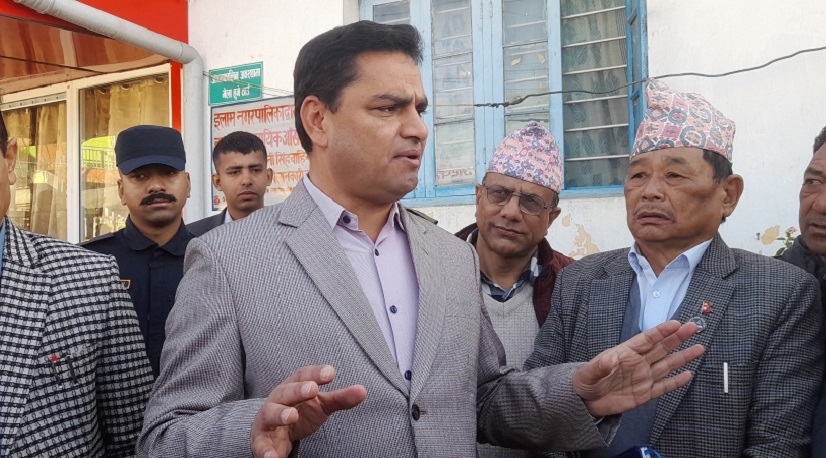 अब अस्पतालमा स्वास्थ्य बिमाको औषधि छैन भन्न नपाइने : स्वास्थ्यमन्त्री