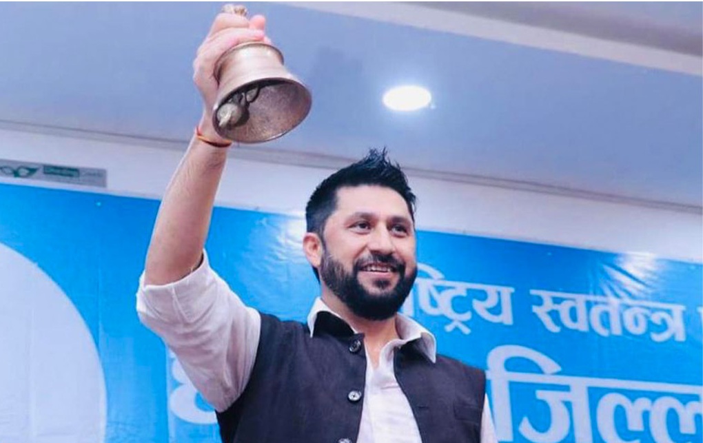 रवि  लामिछानेको रिट ’हेर्दाहेर्दै’मा
