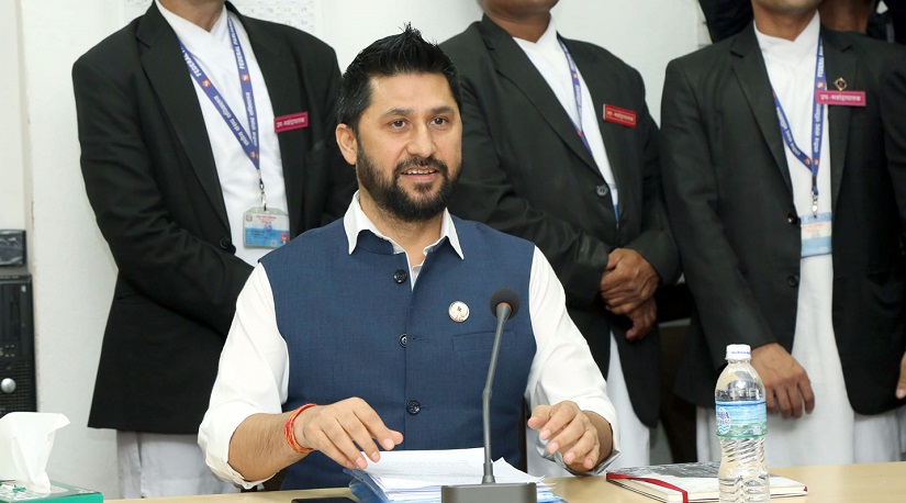मैले ऋण लिएको छैन, अरुले लिएको ऋणको जिम्मा लिन सक्दिनँ : रवि लामिछाने