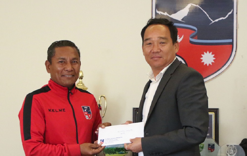 नेपाली महिला फुटबल टिमको प्रशिक्षकमा तामाङ