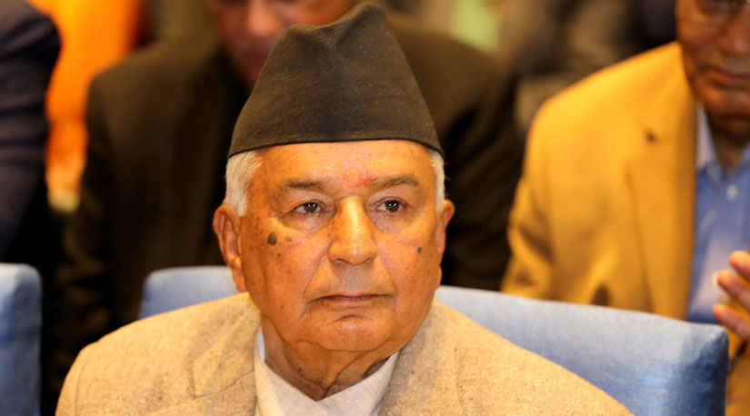 अध्यादेशका सम्बन्धमा कानुनविद्हरूसँग छलफल गर्दै राष्ट्रपति