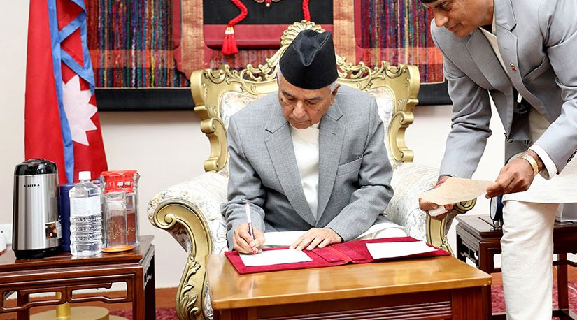 वैशाख १७ मा बोलाएको संसद् अधिवेशन राष्ट्रपतिद्वारा स्थगित