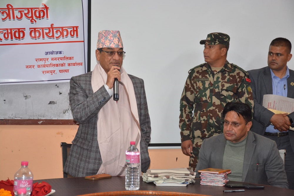 शान्तिसुरक्षा कायम गरि जनताको भरोसा थप सुदृढ गर्न सरकार प्रतिबद्ध छः गृहमन्त्री