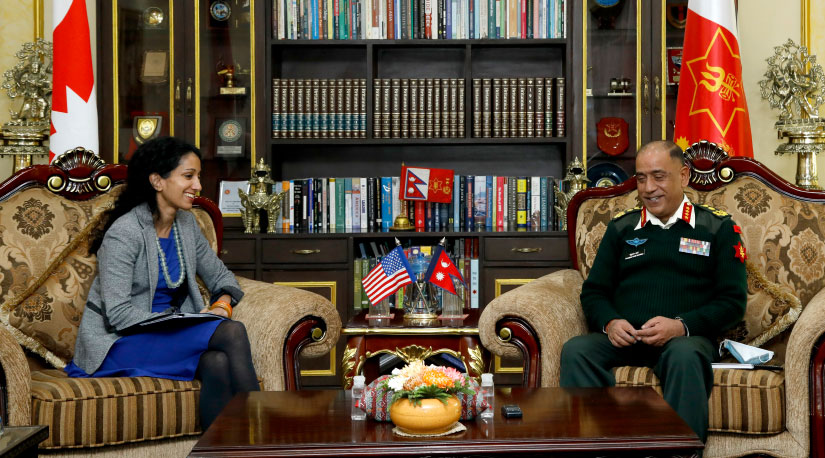 प्रधानसेनापति शर्मा र अमेरिकी उपसहायक विदेशमन्त्री अख्तरबीच भेटवार्ता