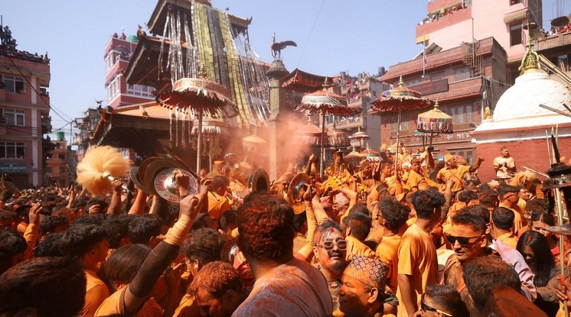 मध्यपुरथिमीको प्रसिद्ध सिन्दूरे जात्रा मनाइयो