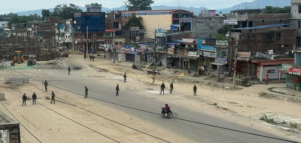 राजविराजका विभिन्न क्षेत्रमा अनिश्चितकालीन कर्फ्यु