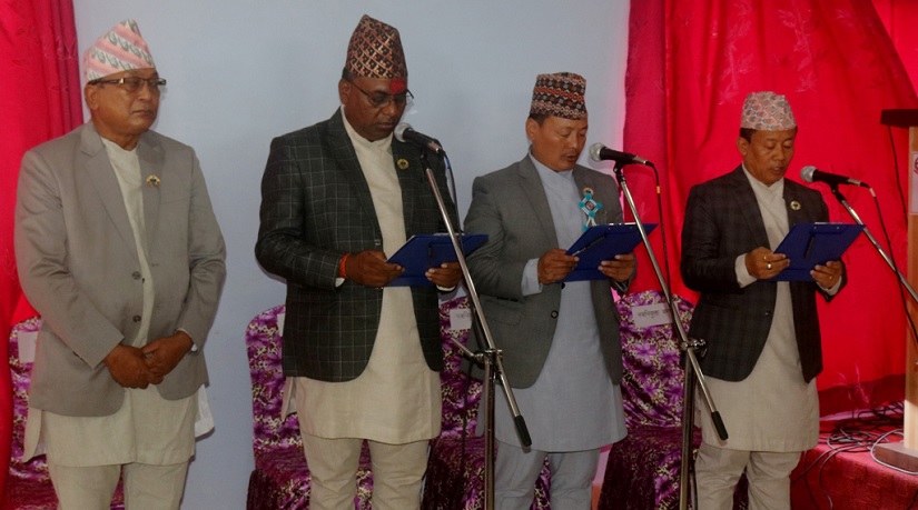 कोशीमा काँग्रेसका मन्त्री र राज्यमन्त्रीले लिए शपथ