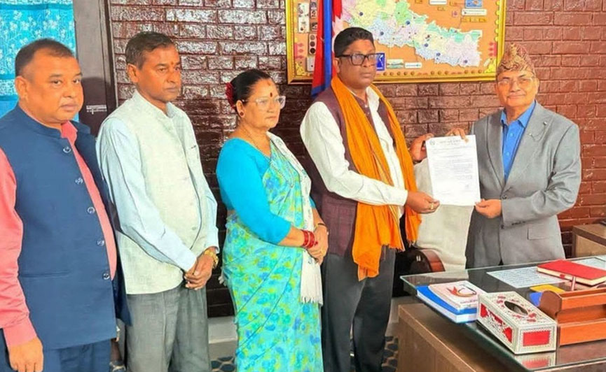 मधेस सरकारबाट बाहिरियो एमाले