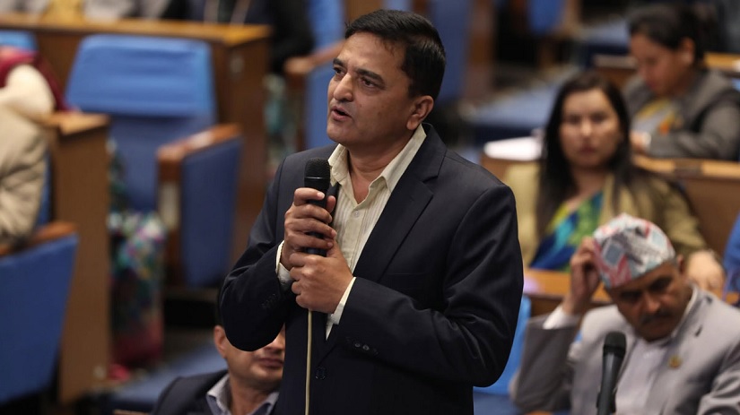 सम्झौता भंग गर्ने पूर्वराजालाई सेवासुविधा दिइरहन आवश्यक छैन : सांसद भट्टराई